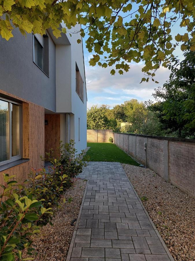 Linden Apartman 106 - Adults Only Mosonmagyaróvár Kültér fotó