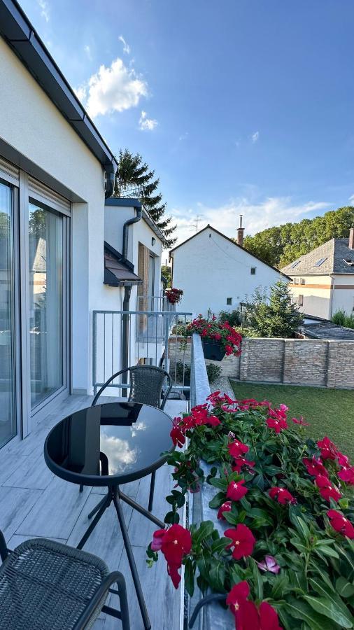 Linden Apartman 106 - Adults Only Mosonmagyaróvár Kültér fotó