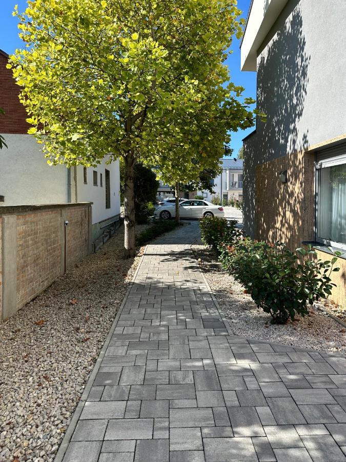 Linden Apartman 106 - Adults Only Mosonmagyaróvár Kültér fotó